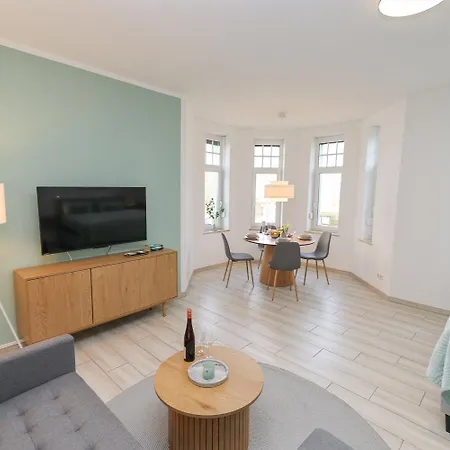 公寓 Weinquartier Gruene 112 Qm 3sz Terrasse Parken 萨勒河畔瑙姆堡