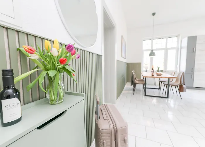 Weinquartier Gruene 112 Qm 3sz Terrasse Parken 公寓 萨勒河畔瑙姆堡