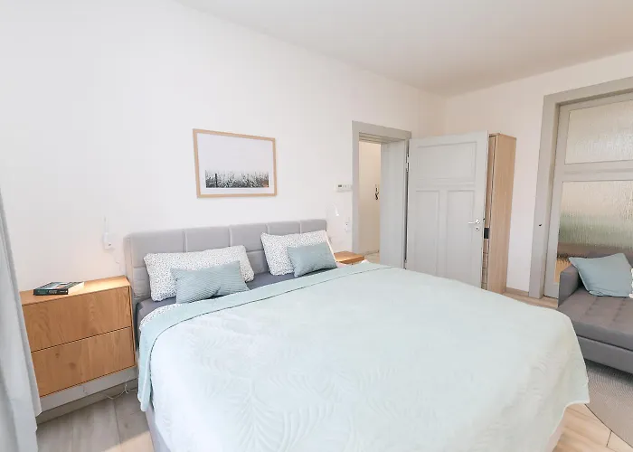 Weinquartier Gruene 112 Qm 3sz Terrasse Parken * 萨勒河畔瑙姆堡