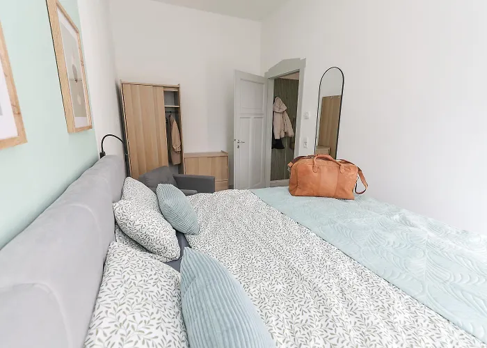 Weinquartier Gruene 112 Qm 3sz Terrasse Parken * Naumbourg