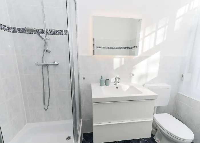 Appartement Weinquartier Gruene 112 Qm 3sz Terrasse Parken Naumbourg